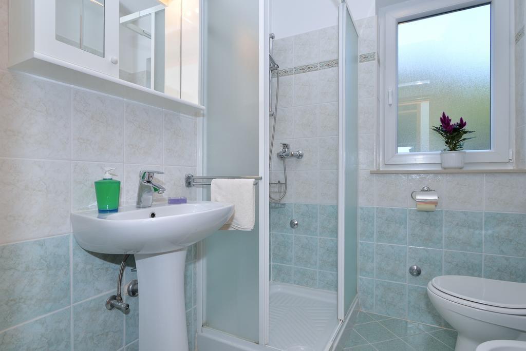 Apartment Andrea Sveta Marina Rum bild